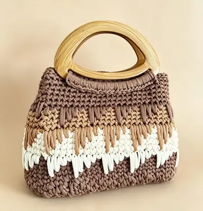 INARD atelier — hand-woven bag detail